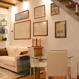 Appartamento Charming In The Navigli District - 4 People, Milano