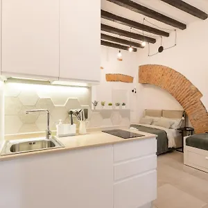 Appartamento Bricks & Beams In The Key Area Of, Milano